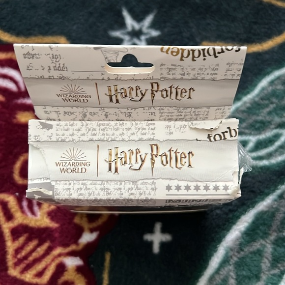 Harry Potter Airpode Case - Picture 4 of 11